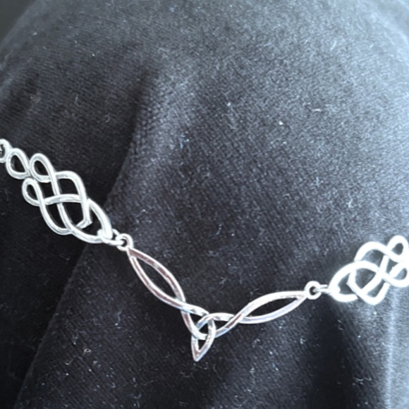 Celtic tiara in gold delicate design - Picture 9 of 12